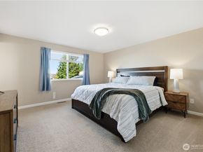 29819 5th Avenue SW, Federal Way WA 98023