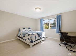 29819 5th Avenue SW, Federal Way WA 98023