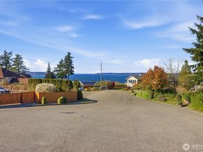 29819 5th Avenue SW, Federal Way WA 98023