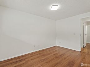 14130 SE 17 Place C3, Bellevue WA 98007