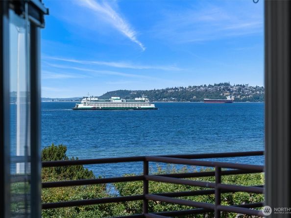 1564 Alki Avenue SW 106, Seattle WA 98116