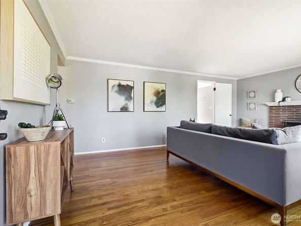 8257 Interlake Avenue N, Seattle WA 98103