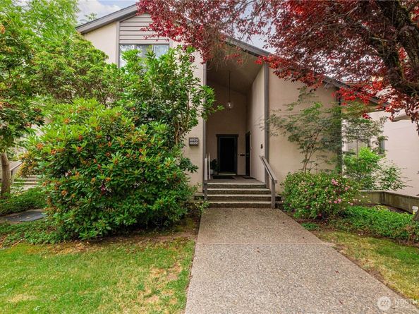 1624 NE 140th Street M5, Seattle WA 98125