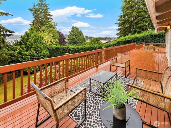 22516 100th Place SW, Vashon WA 98070
