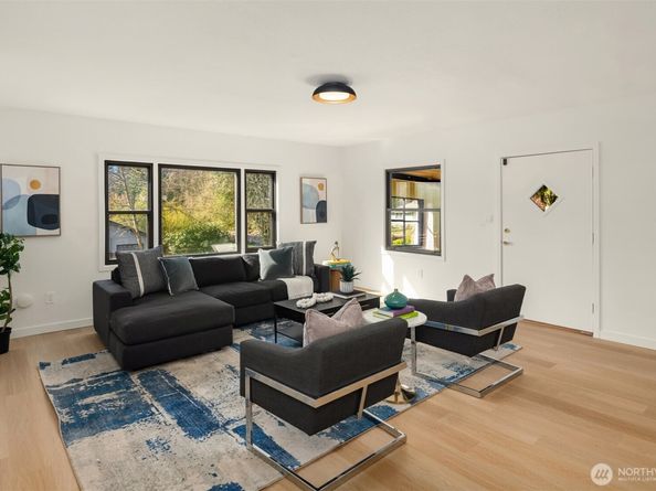 11726 10th Avenue S, Seattle WA 98168