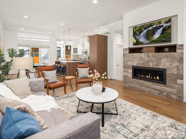 170 107th Court SE, Bellevue WA 98004