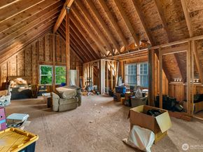 2717 E Lidstrom Hill Road, Port Orchard WA 98366