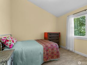 2717 E Lidstrom Hill Road, Port Orchard WA 98366