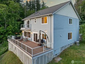 2717 E Lidstrom Hill Road, Port Orchard WA 98366