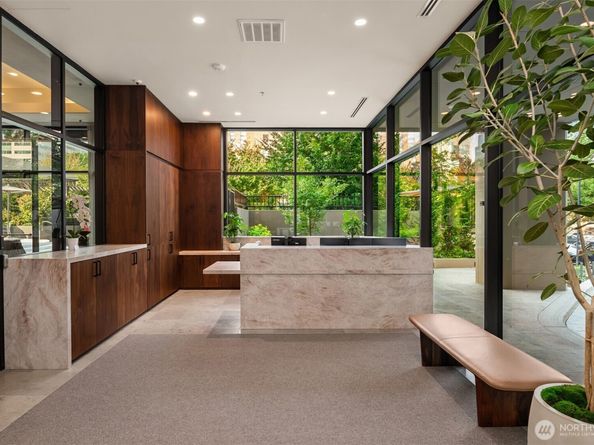 1301 Spring Street PH32, Seattle WA 98104