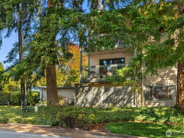 350 Grow Avenue NW A1, Bainbridge Island WA 98110