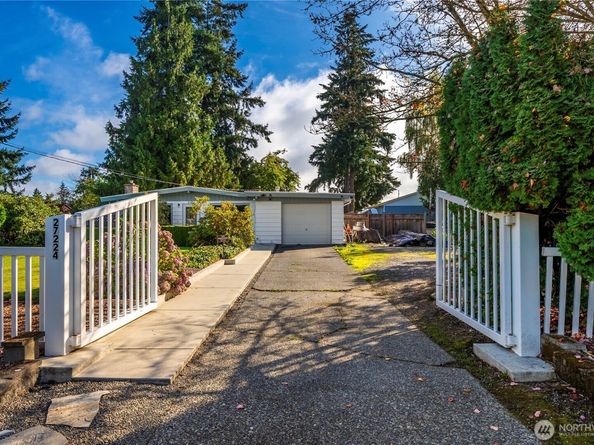 27224 122nd Avenue SE, Kent WA 98030