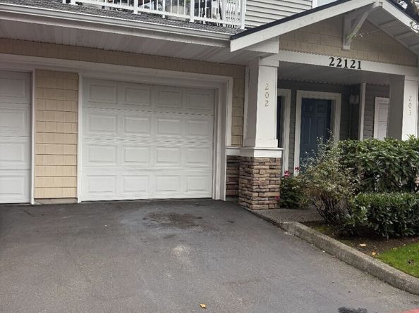 22121 41st Place S 202, Kent WA 98032