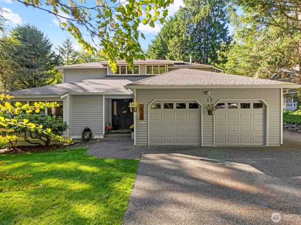 14205 Crown Point Place NW, Silverdale WA 98383