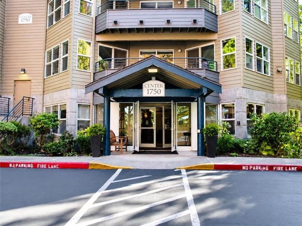1750 152nd Avenue NE C204, Bellevue WA 98007