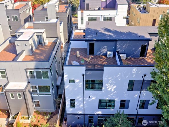 717 15th Avenue D, Seattle WA 98122