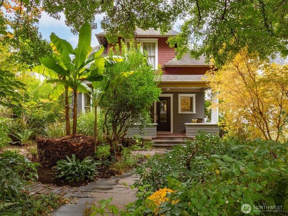 2423 8th Avenue W, Seattle WA 98119