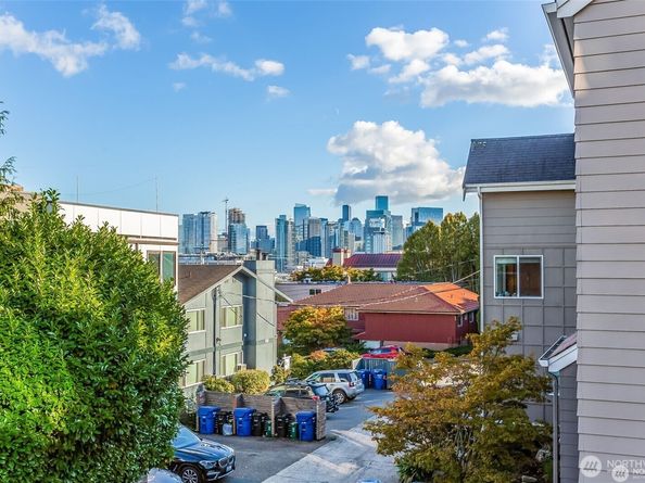 1214 Taylor Avenue N 201, Seattle WA 98109