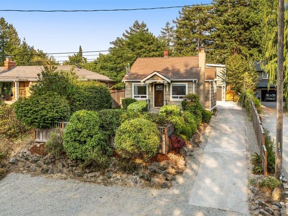 10530 Ashworth Avenue N, Seattle WA 98133