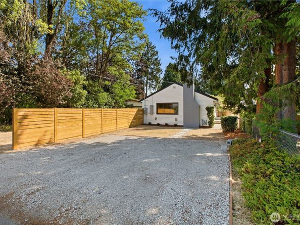 12504 8th Avenue SW, Burien WA 98146