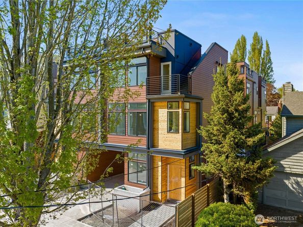 1136 A NW 57th Street, Seattle WA 98107