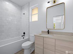 1136 A NW 57th Street, Seattle WA 98107