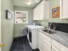 3021 224th Avenue NE, Sammamish WA 98074