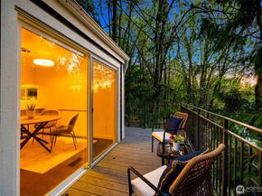 4241 155th Place SE 44, Bellevue WA 98006