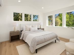 7330 25th Avenue NW, Seattle WA 98117
