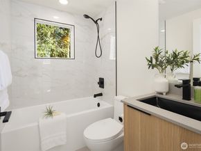 7330 25th Avenue NW, Seattle WA 98117