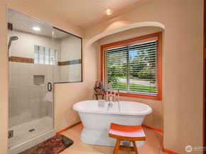 4116 205th Avenue SE, Sammamish WA 98075