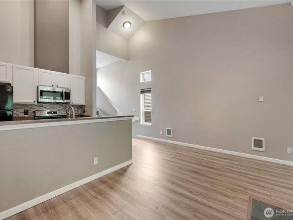 4719 NW Walgren Drive D101, Silverdale WA 98383