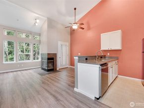 4719 NW Walgren Drive D101, Silverdale WA 98383