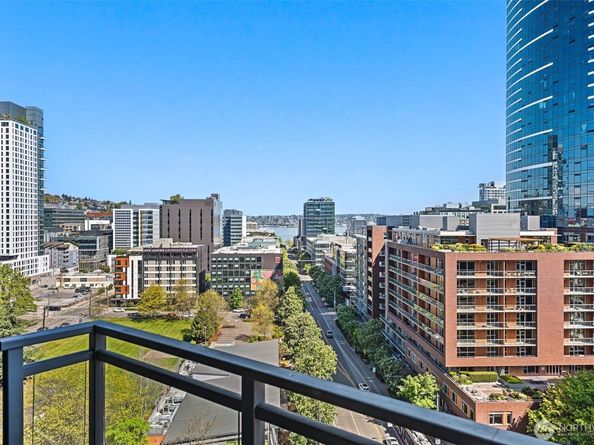 820 Blanchard Street 1103, Seattle WA 98121