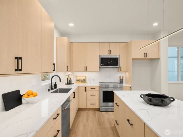 2649 A NW 63rd St, Seattle WA 98107