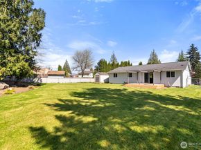 11914 27th Court NE, Lake Stevens WA 98258