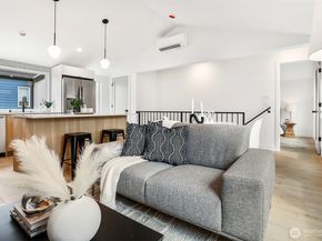 6505 19th Avenue NW, Seattle WA 98117