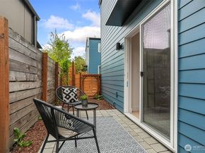 6505 19th Avenue NW, Seattle WA 98117