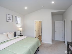 3843 SW Sylvia Court, Port Orchard WA 98367