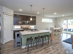3843 SW Sylvia Court, Port Orchard WA 98367