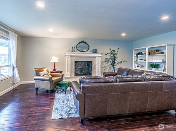 14229 SE 165th Place, Renton WA 98058