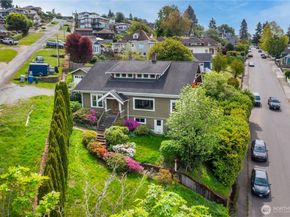 400 Cedar Avenue S, Renton WA 98057