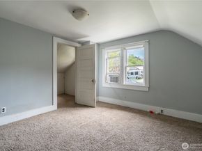 400 Cedar Avenue S, Renton WA 98057