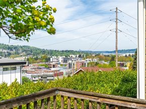 400 Cedar Avenue S, Renton WA 98057