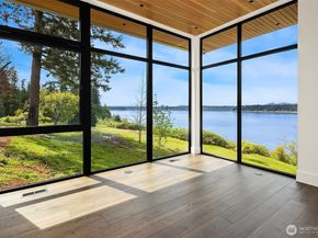 15137 Henderson Road, Bainbridge Island WA 98110