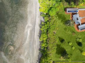 15137 Henderson Road, Bainbridge Island WA 98110