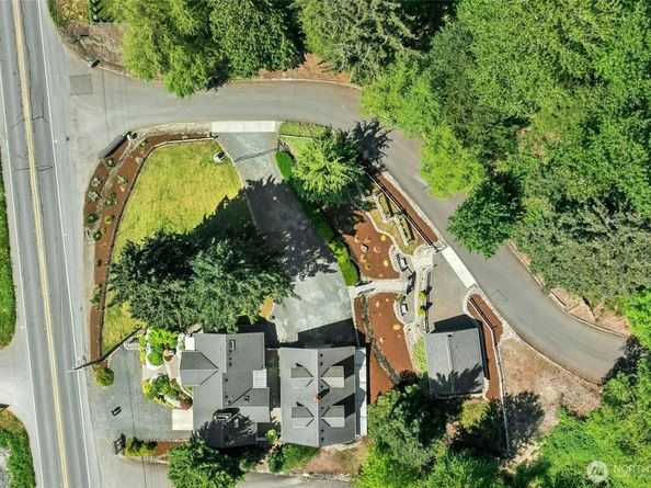 13606 Woodinville Redmond Road NE, Redmond WA 98052