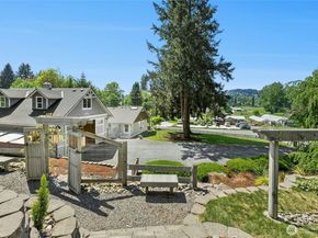 13606 Woodinville Redmond Road NE, Redmond WA 98052