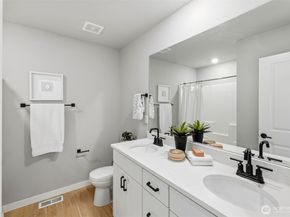 5536 Kinross Road SW, Port Orchard WA 98367