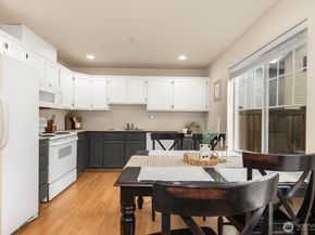 119 91st Avenue SE 4C, Lake Stevens WA 98258